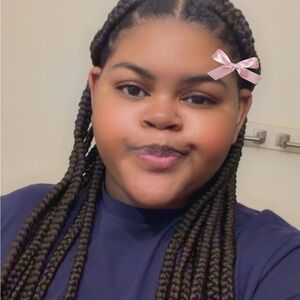 Meet your Posher, Kikii